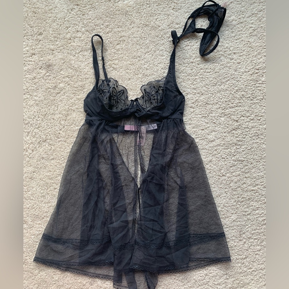 Victoria’s Secret Vintage Babydoll Lingerie Set, Black Floral, Size 34B NWT